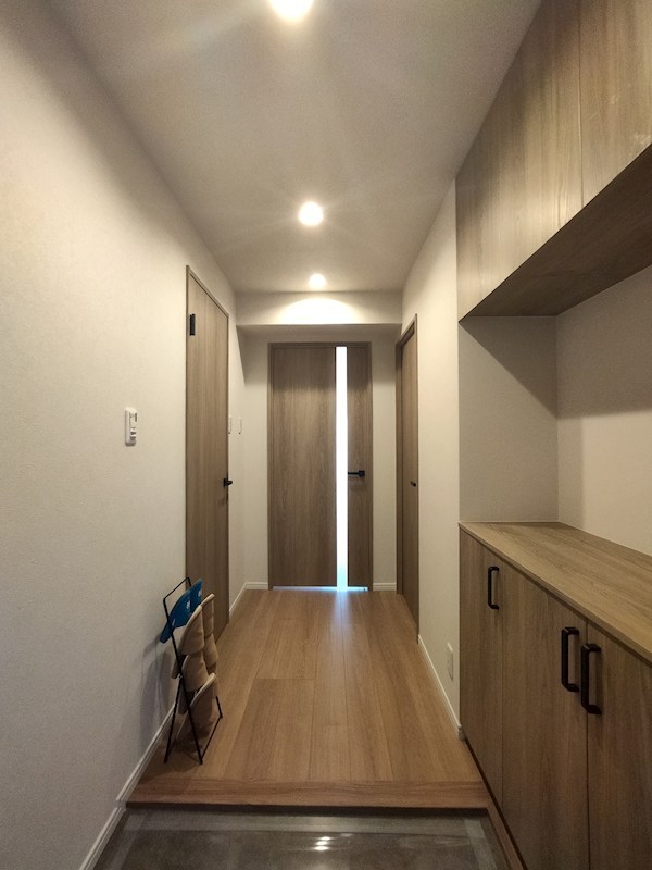 エクレール穴生 現地写真（玄関）