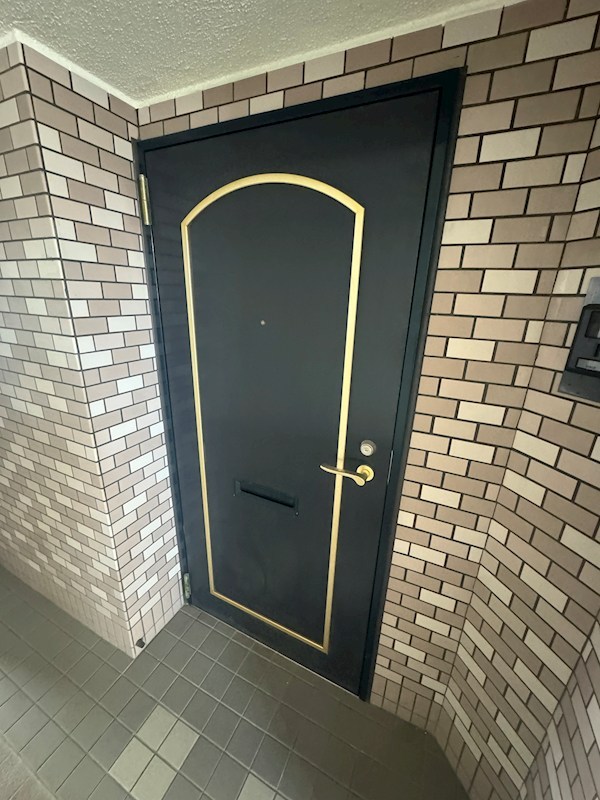 エクレール穴生 現地写真（玄関）