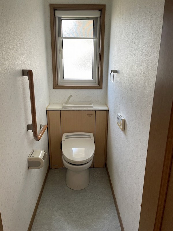 天神町4番戸建 内観写真（トイレ）