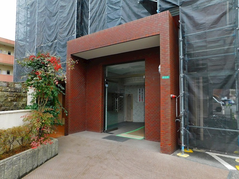 サンライフ三萩野A棟 共用部写真（エントランス）