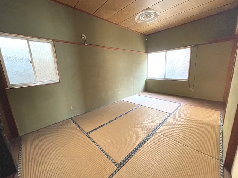 上田中町二丁目戸建 内観写真（リビング以外の居室）