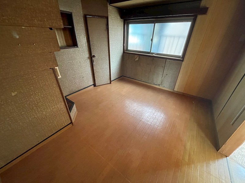 上田中町二丁目戸建 内観写真（リビング以外の居室）