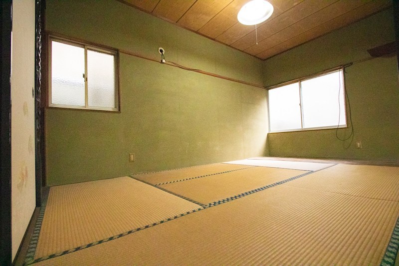 上田中町二丁目戸建 内観写真（リビング以外の居室）