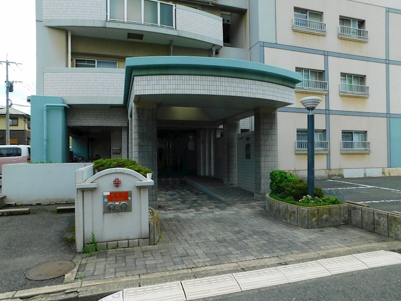 エクレール戸畑駅東 共用部写真（エントランス）