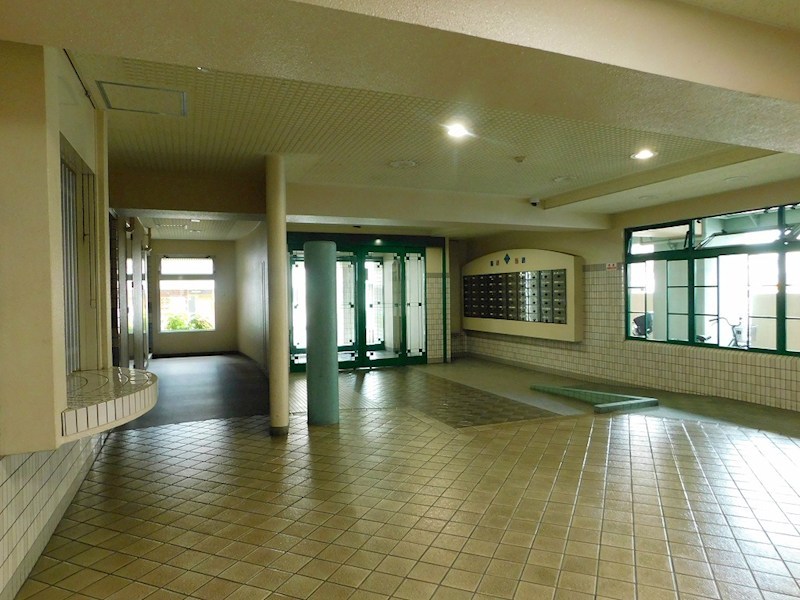 エクレール戸畑駅東 共用部写真（エントランス）
