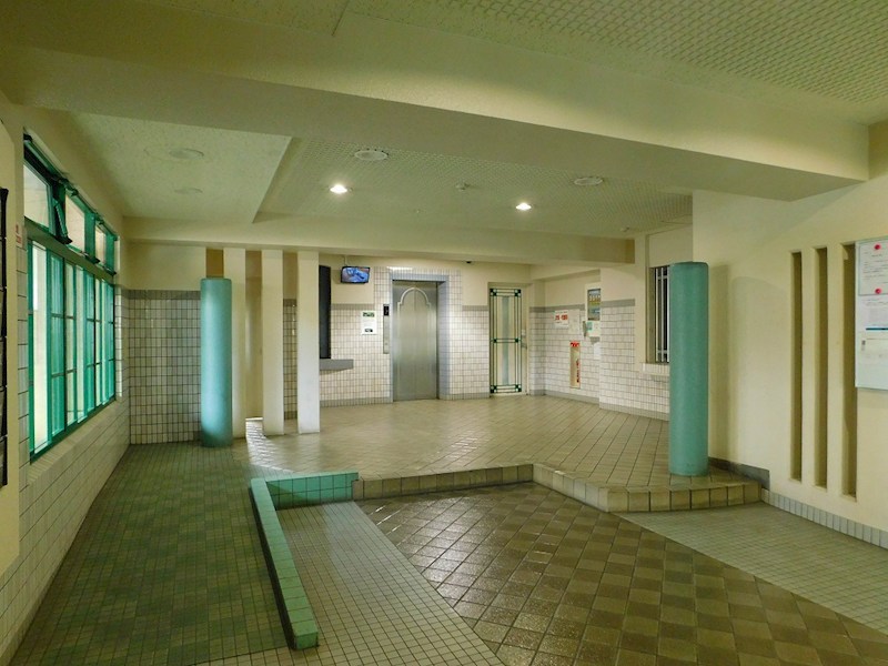 エクレール戸畑駅東 共用部写真（エントランス）