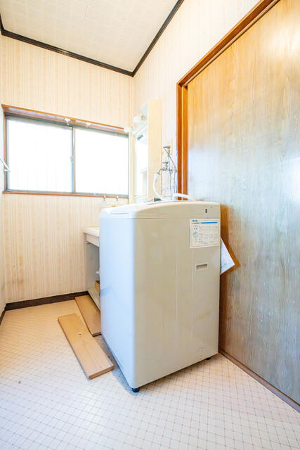 岩瀬三丁目戸建 内観写真（洗面台・洗面所）