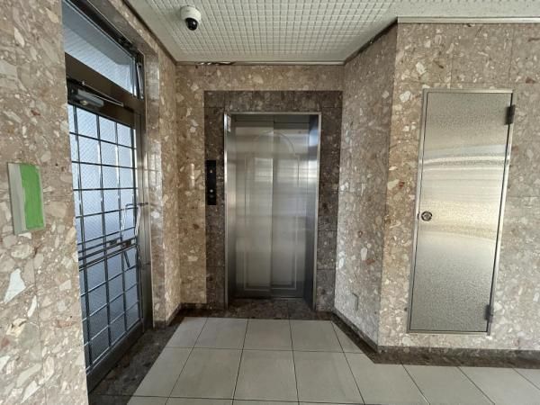 アムール姪浜 共用部写真（エントランス）