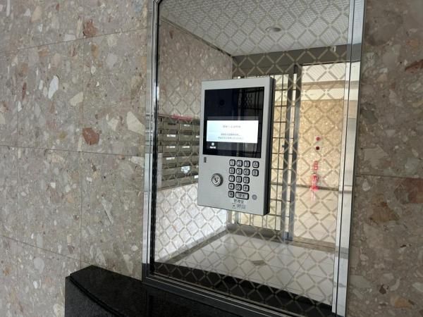 アムール姪浜 共用部写真（エントランス）