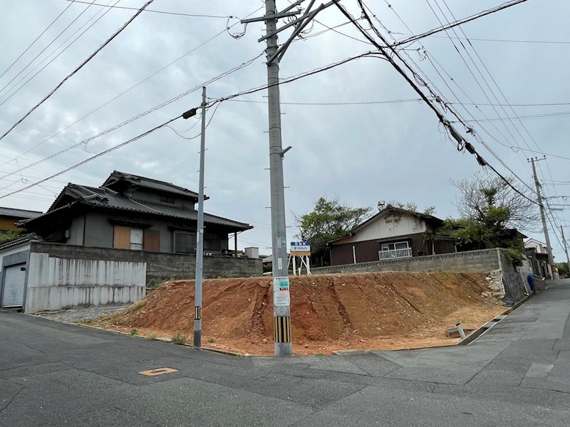 小嶺台四丁目土地 現地写真（前面道路含む現地写真）