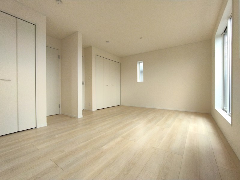 沖田三丁目新築戸建1号棟　第7 内観写真（リビング以外の居室）