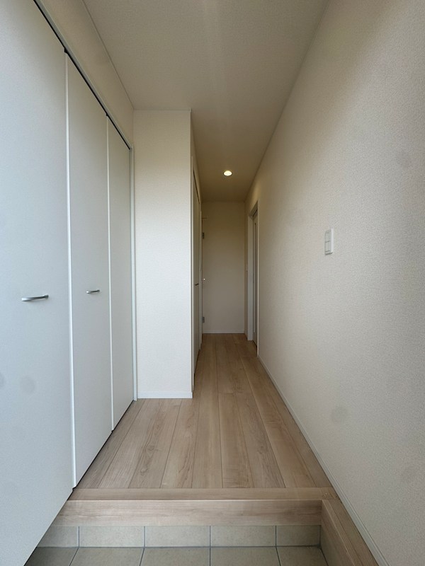 沖田三丁目新築戸建1号棟　第7 現地写真（玄関）