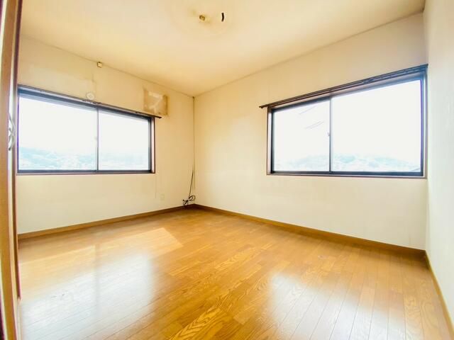 大蔵一丁目戸建 内観写真（リビング以外の居室）