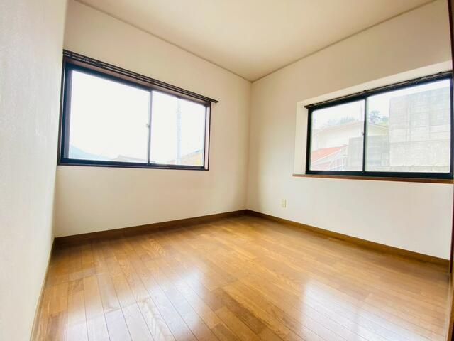 大蔵一丁目戸建 内観写真（リビング以外の居室）