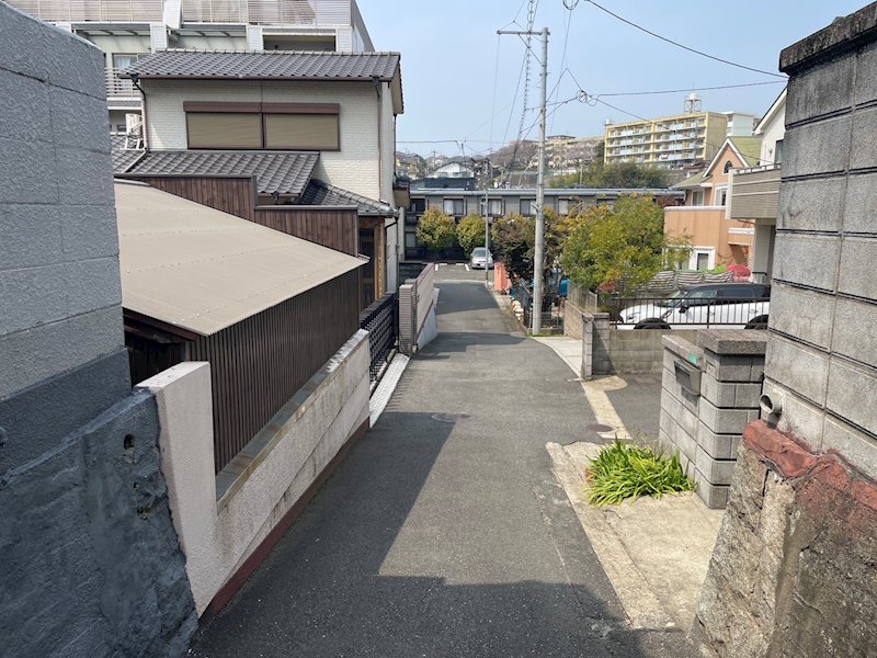 高尾一丁目戸建 現地写真（前面道路含む現地写真）