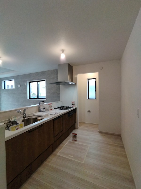 中原西三丁目新築戸建2号棟　1期 内観写真（キッチン）