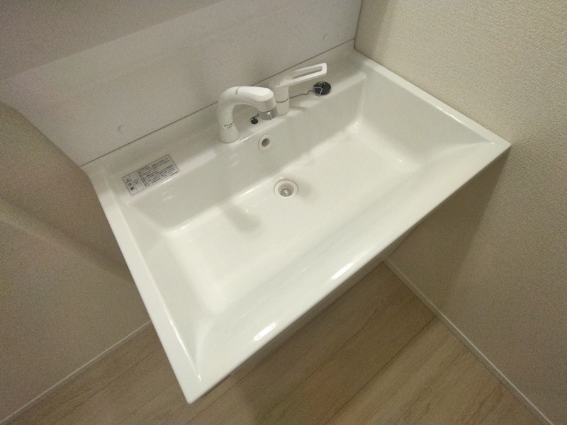 楠橋南一丁目新築戸建1号棟　第2 内観写真（洗面台・洗面所）