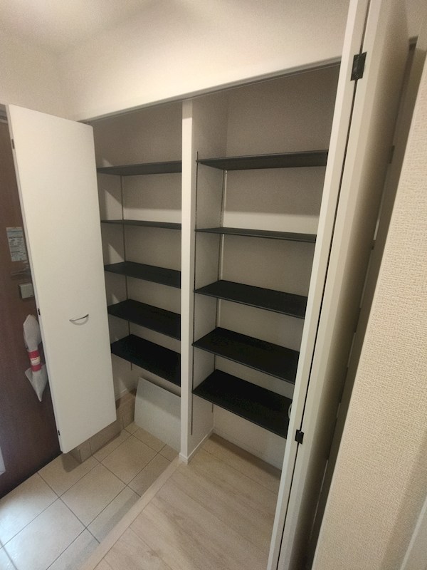 楠橋南一丁目新築戸建1号棟　第2 内観写真（収納）