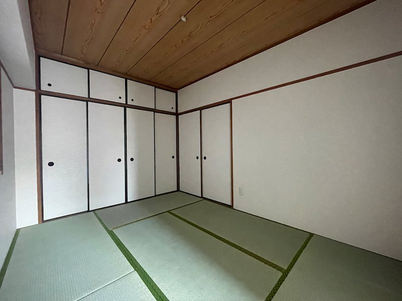 エクレール門司港東 内観写真（リビング以外の居室）
