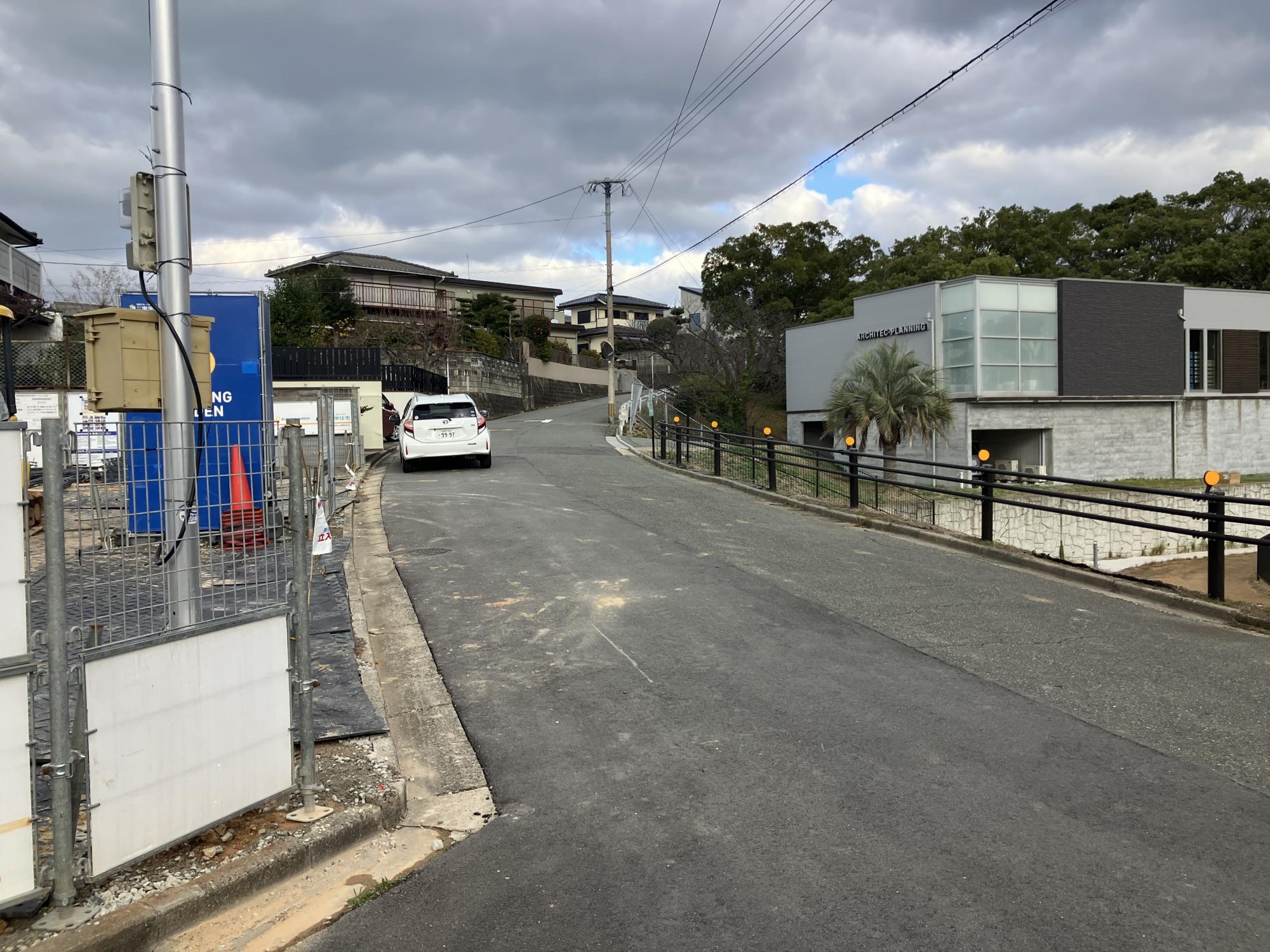 美和台五丁目新築戸建2号棟 現地写真（前面道路含む現地写真）