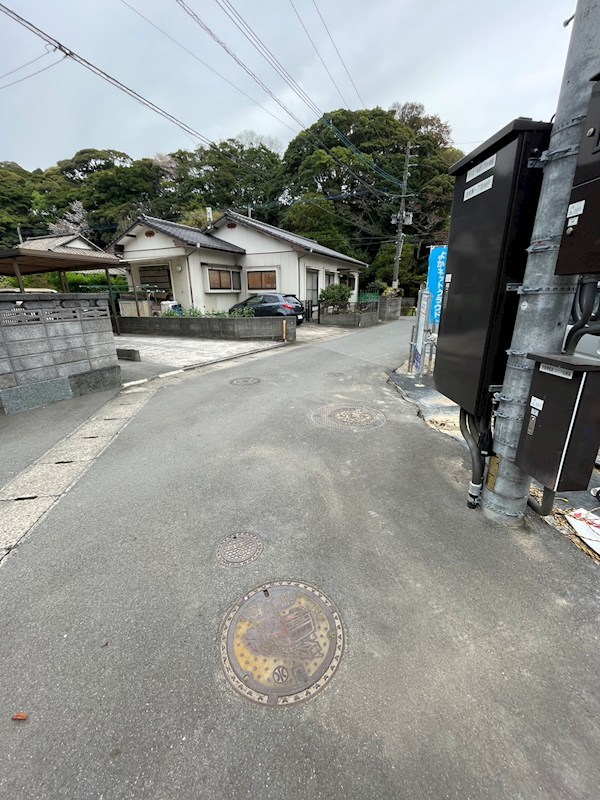 吉田東一丁目新築戸建3号棟　1期 現地写真（前面道路含む現地写真）