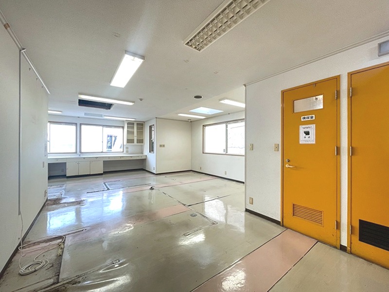 東新町二丁目11番売店舗 内観写真（リビング）