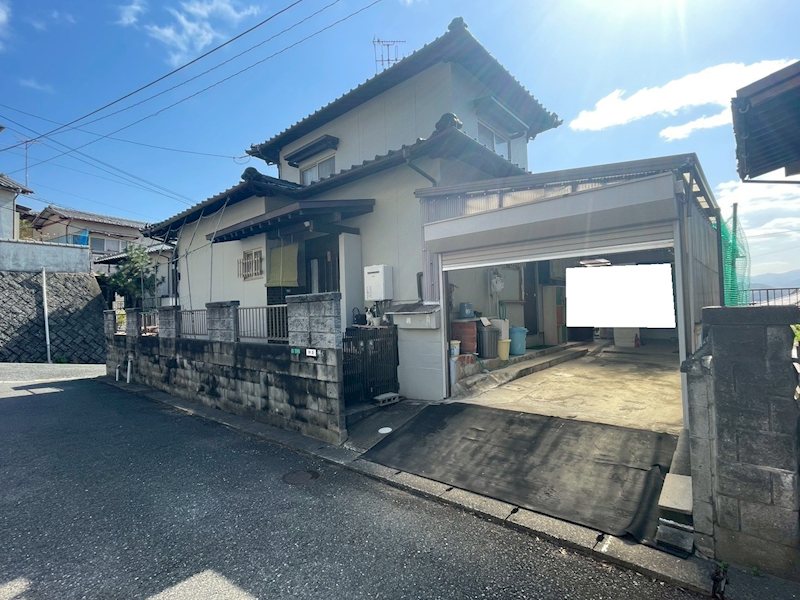 葛原三丁目11番戸建 現地写真（駐車場）