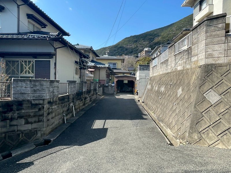 葛原三丁目11番戸建 現地写真（前面道路含む現地写真）