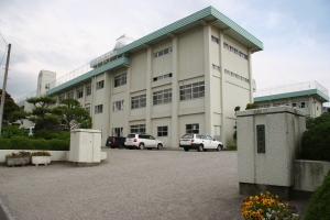 藤原三丁目新築戸建19号地  中学校