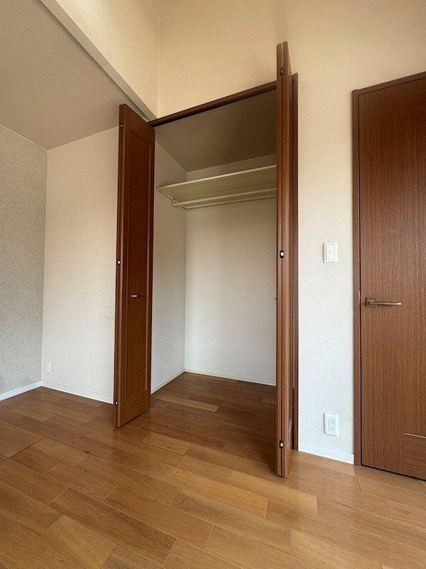 朝霧四丁目戸建 内観写真（収納）