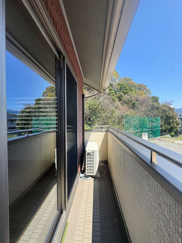 朝霧四丁目戸建 現地写真（バルコニー）
