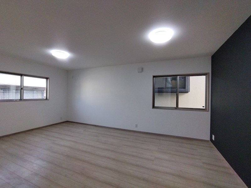 上本町二丁目戸建 内観写真（リビング）
