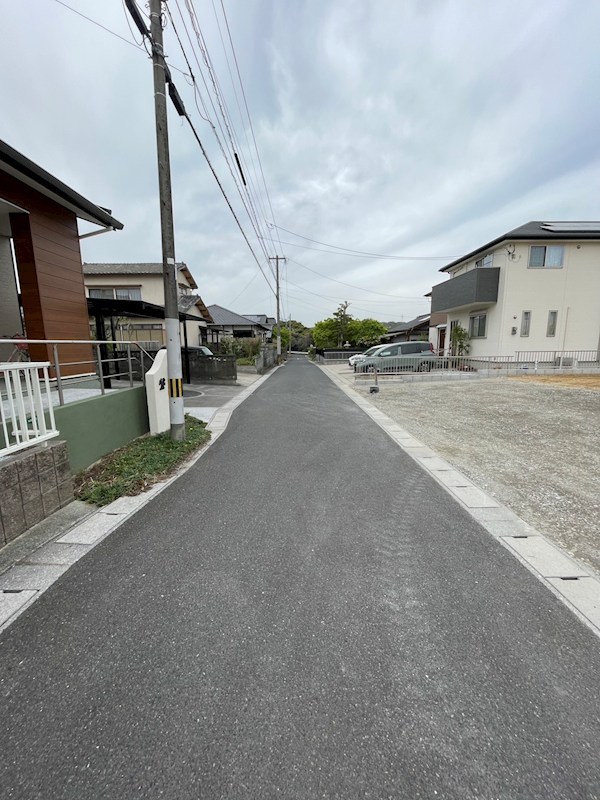 美吉野新築戸建2号棟　4期 現地写真（前面道路含む現地写真）