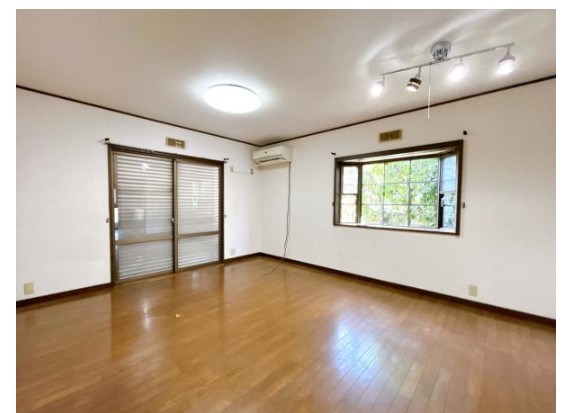 今町三丁目戸建 内観写真（リビング）