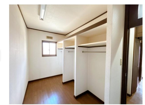 今町三丁目戸建 内観写真（収納）