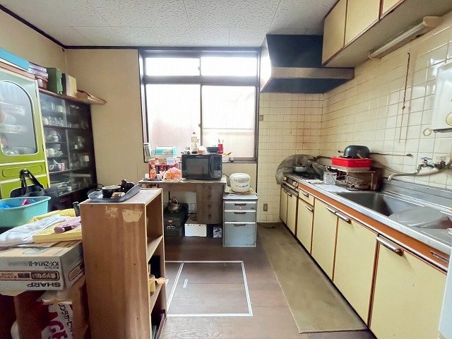 岩瀬三丁目戸建 内観写真（リビング）