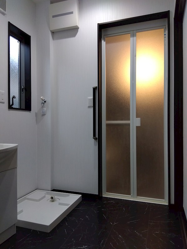 神岳一丁目戸建 内観写真（洗面台・洗面所）