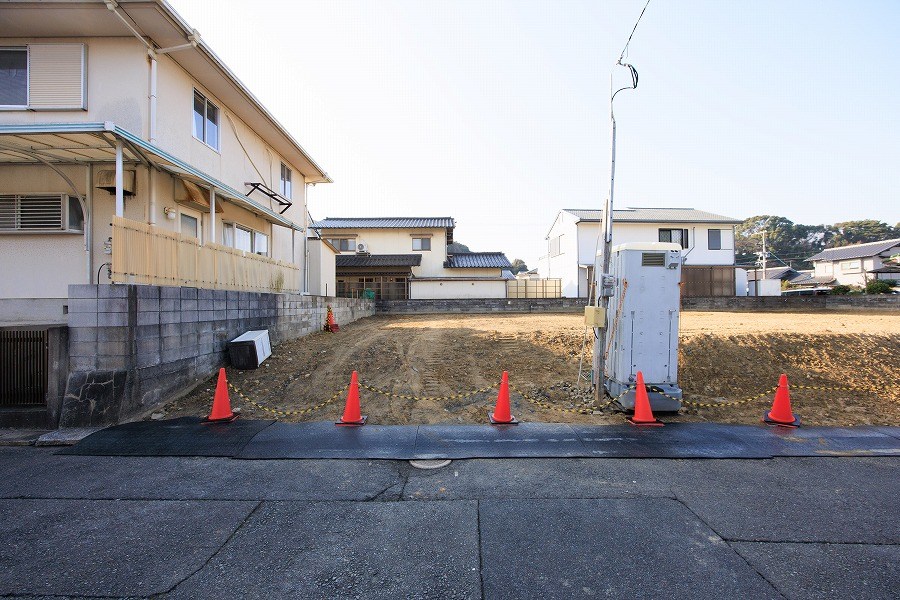 白岩町新築戸建4号地 現地写真（前面道路含む現地写真）