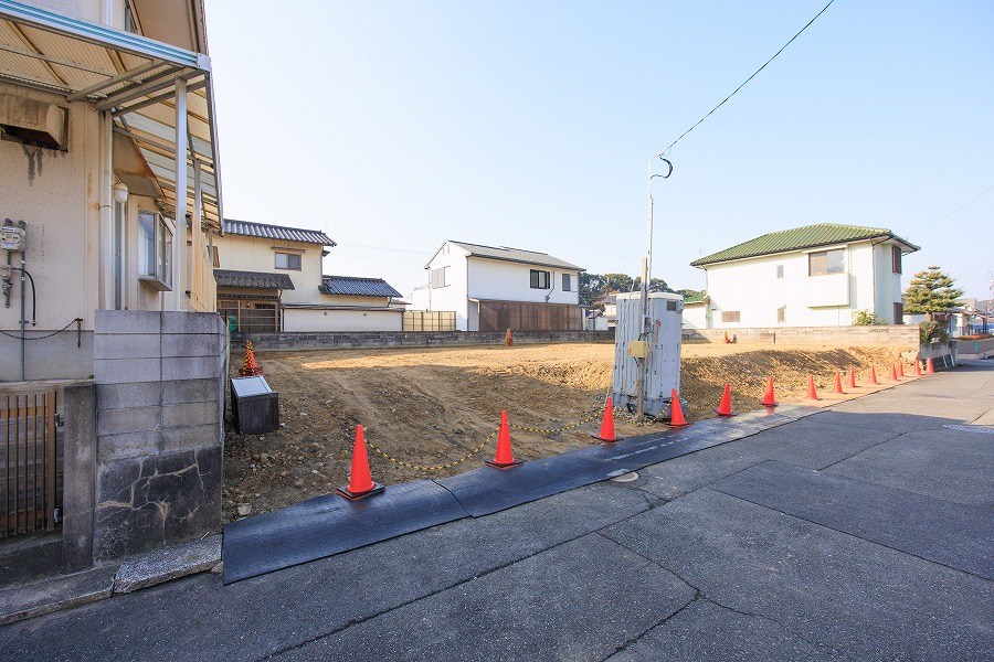 白岩町新築戸建4号地 現地写真（前面道路含む現地写真）