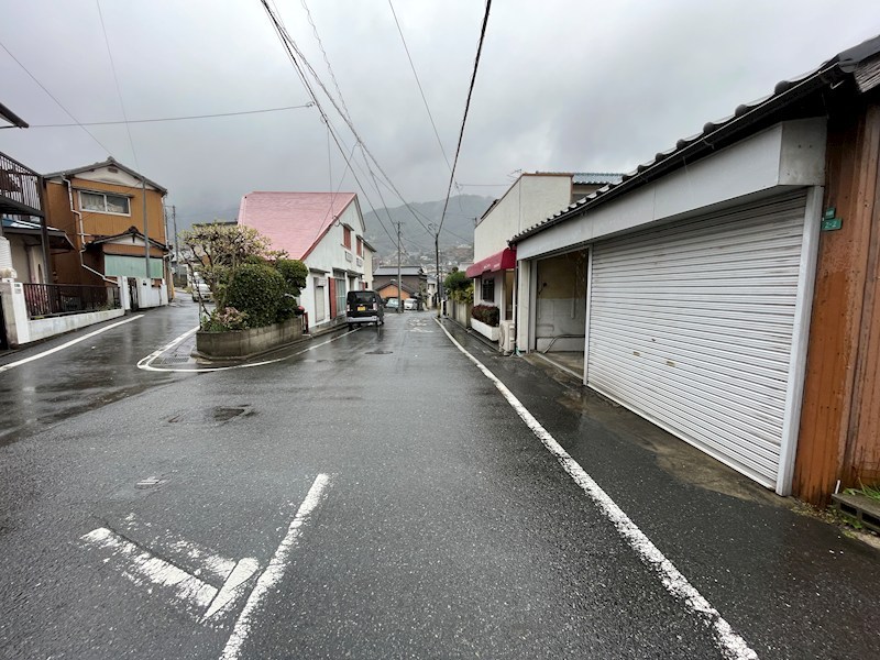 東川頭町2番土地 現地写真（前面道路含む現地写真）