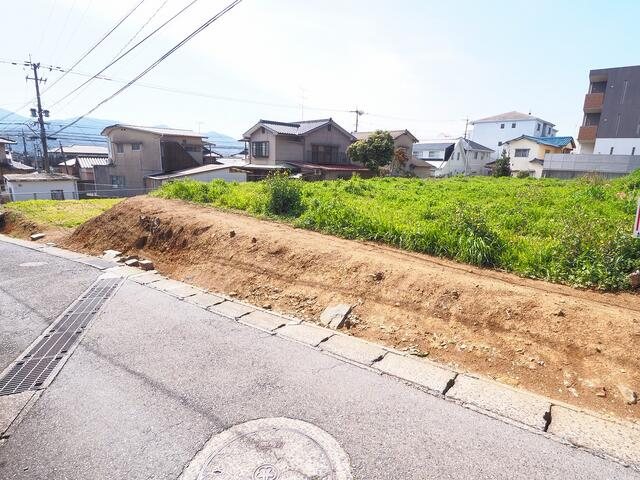 葛原本町四丁目土地 現地写真（前面道路含む現地写真）