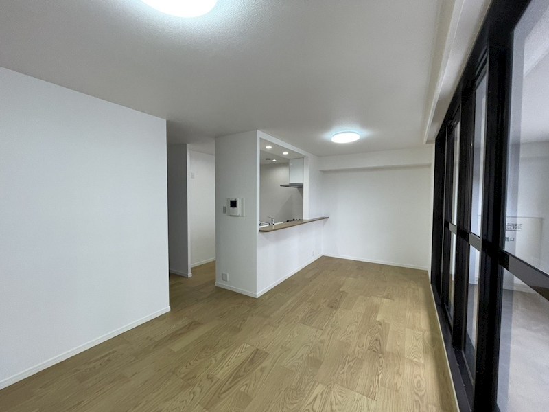 レークヒルズ野多目２番館 内観写真（リビング）