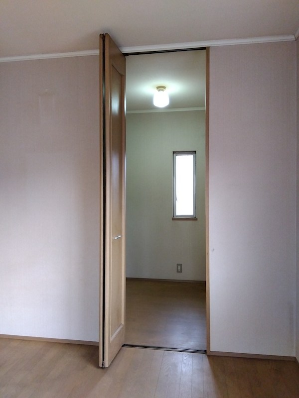 田原新町一丁目戸建 内観写真（収納）
