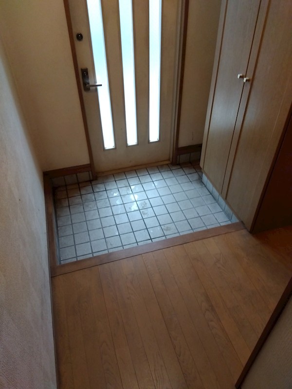 田原新町一丁目戸建 現地写真（玄関）