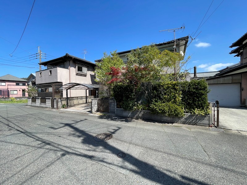 徳力新町二丁目8番戸建 現地写真（前面道路含む現地写真）