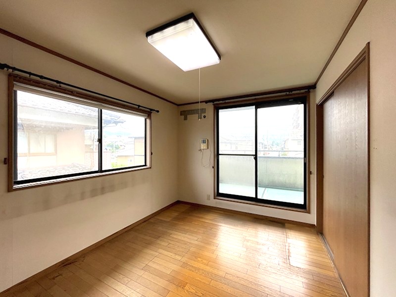 徳力新町二丁目8番戸建 内観写真（子供部屋）