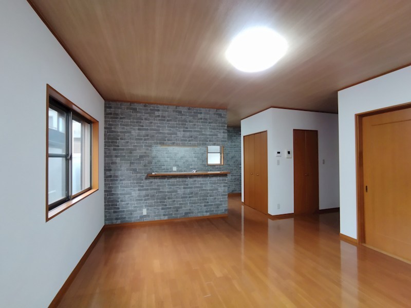 吉志新町二丁目戸建 内観写真（リビング）