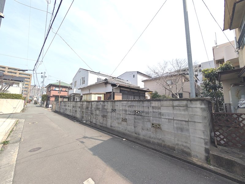 藤崎一丁目10番土地 現地写真（前面道路含む現地写真）