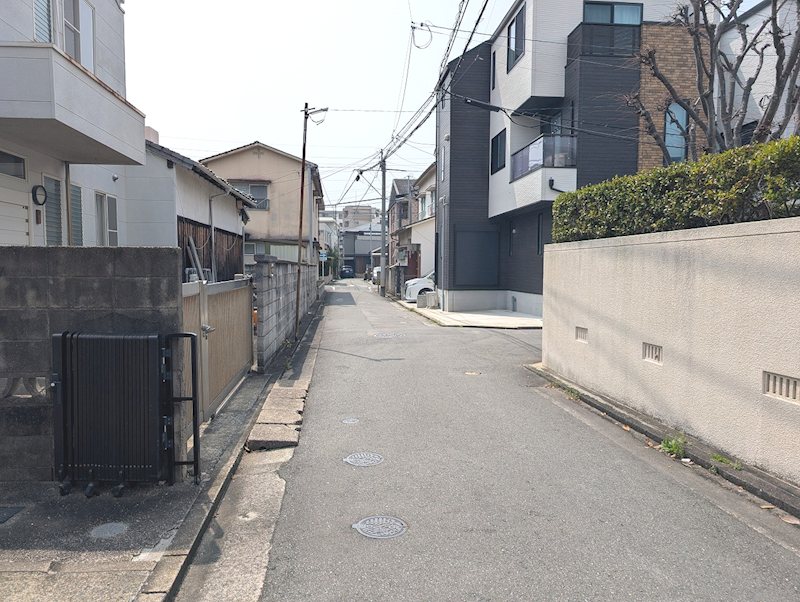 藤崎一丁目10番土地 現地写真（前面道路含む現地写真）