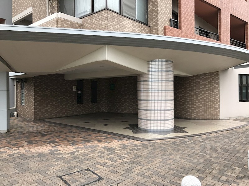 ライフプラザ一枝学園通り 共用部写真（エントランス）